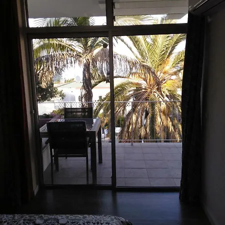 Apartamento Tranquilo Con Piscina アパート
