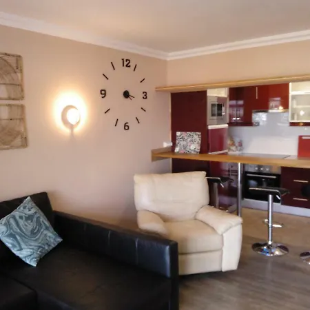 Apartamento Tranquilo Con Piscina