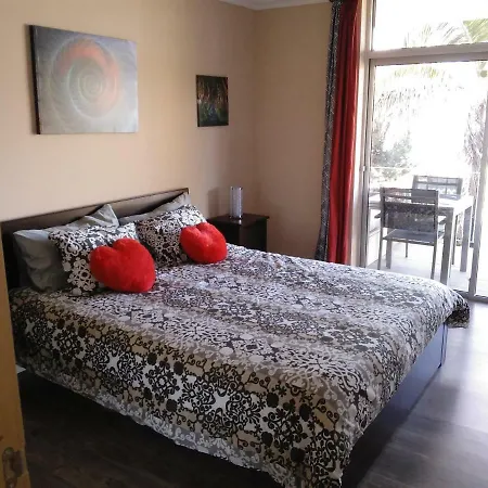 Apartamento Tranquilo Con Piscina