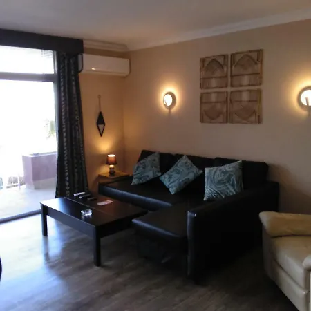 Apartamento Tranquilo Con Piscina アパート